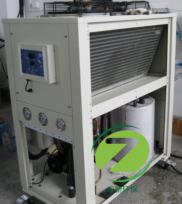 袋式除塵器的高溫?zé)煔饫鋮s方法